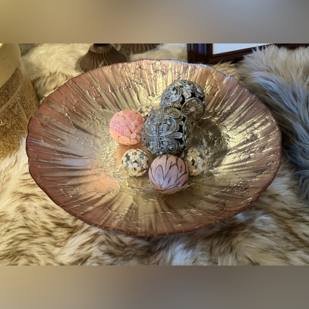 Beautiful Braynode ‘Rosé Romance’ Decorative Glass Bowl!
